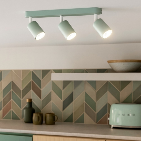 Plafoniera colore verde menta con 3 faretti orientabili